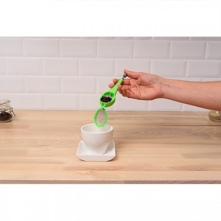 Купить Специальная ручка позволяет отжать лишнюю влагу.