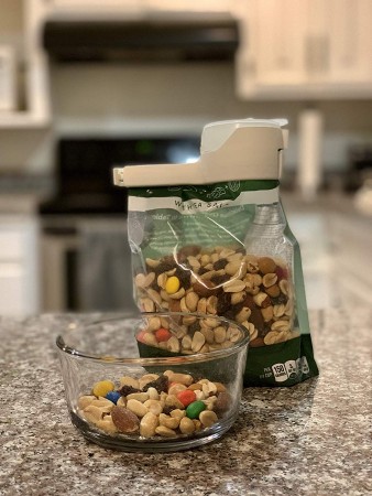 Купить Крышка-дозатор для сыпучих продуктов Homsu, белая, 2 шт.