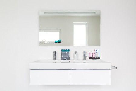 Купить Подставка для косметики, украшений и зубных щеток, черная